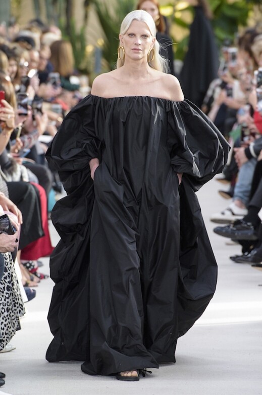 Pierpaolo Piccioli為Valentino帶來多款漂亮的裙子
