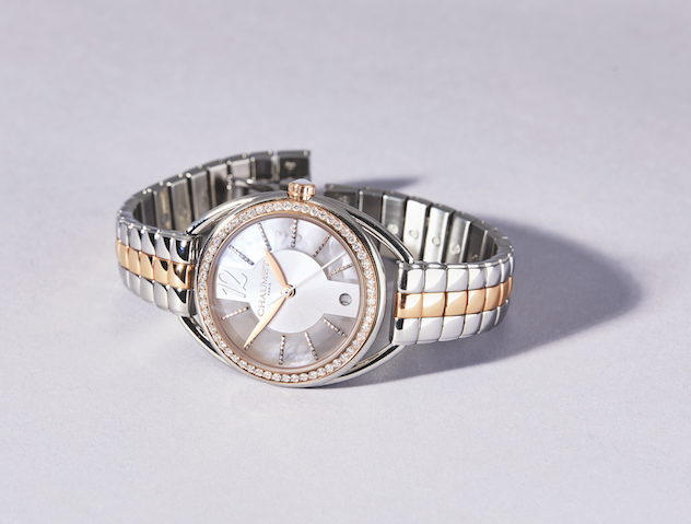 精鋼、玫瑰金　鑽石及珍珠母貝腕錶（$146,000 Chaumet）