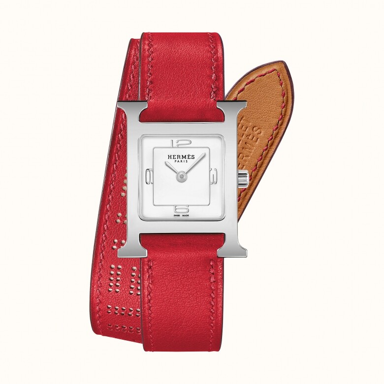 這款Hermès的Heure H系列手錶，以品牌字母H為錶殼造型設計，由設計師Philippe Mouquet