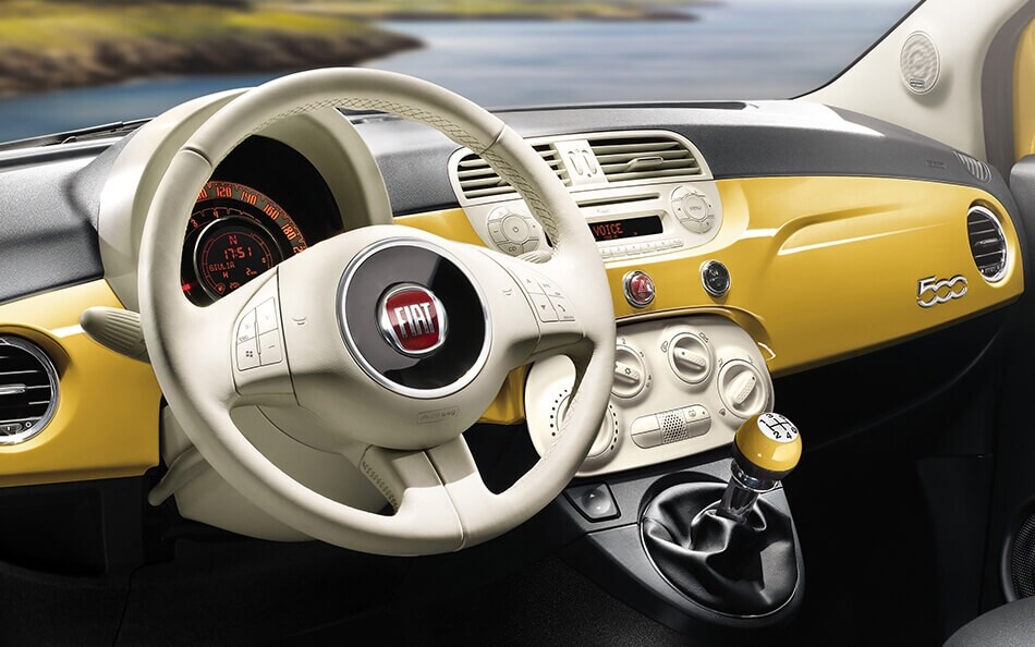 新一代Fiat 500於2007年捲土重來，外型重新設計，保留了兩大兩小圓形頭燈、蠔