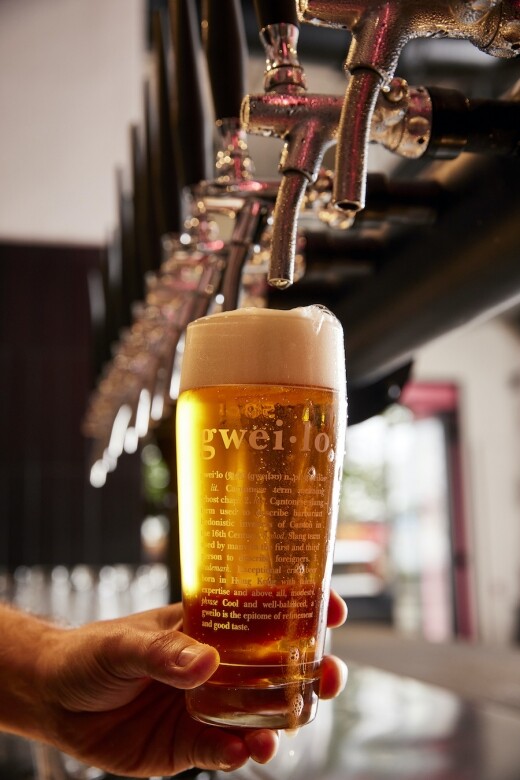GRAIN酒吧區設有24個啤酒及雞尾酒龍頭，供應Gweilo及其他酒廠之啤酒，隨個人