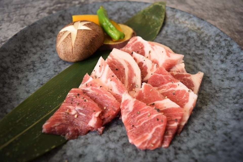 食材大部份來自日本，牛肉均來自神戶、飛驒及宮崎等，每個食肉獸都一定會食指大動！