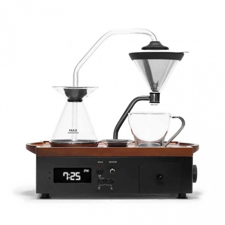 具有鬧鐘功能，當鬧鐘一響，就會開始自動煮咖啡，非常高智能！它以恰到好
