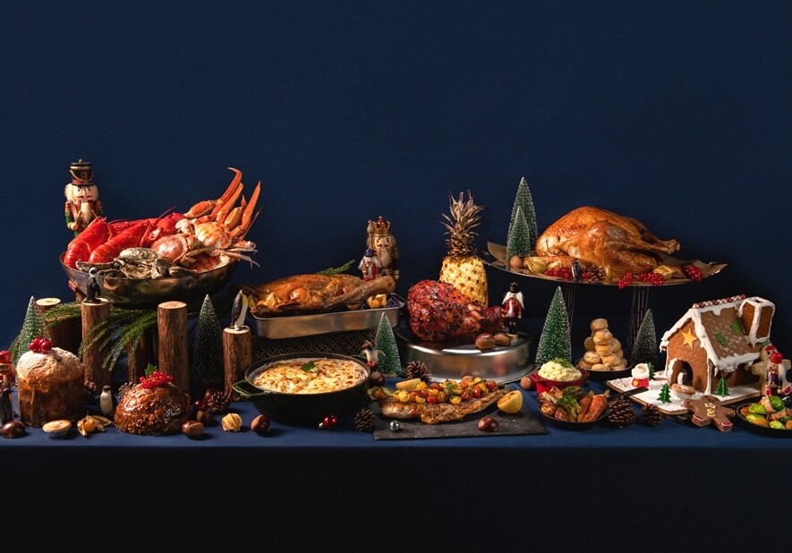 「味遊聖誕」自助餐為餐廳的7個即叫即造專區增添了節日氣氛，提供來自