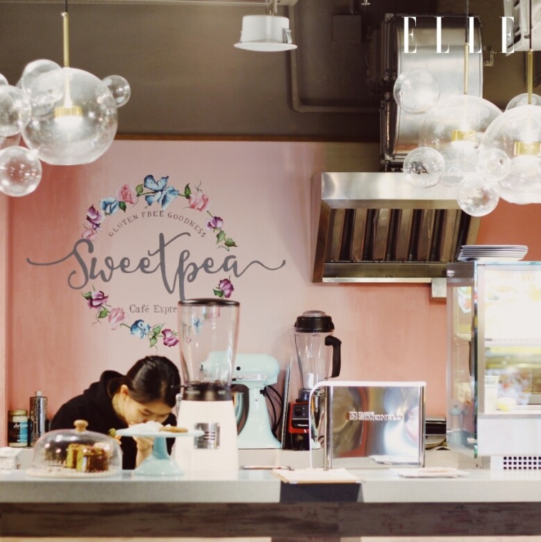 這家Sweetpea Cafe Express同樣位於Eaton Food Hall之內，發售的蛋糕及西餅賣相十分精緻，全部