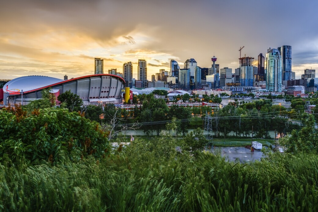 阿伯達省最大城市卡加利（Calgary）是港人聚居的主要城市，亦是加拿大首5個