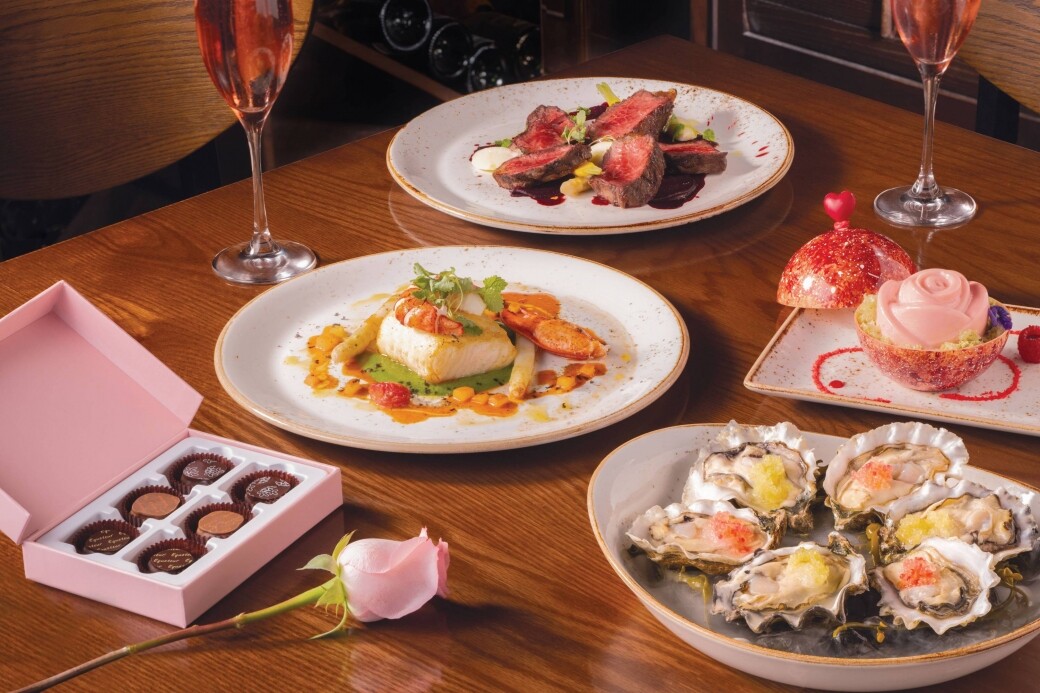 另外，朗廷酒店旗下的餐廳包括Bostonian Seafood & Grill、廷廊及唐閣都將提供特色情人節