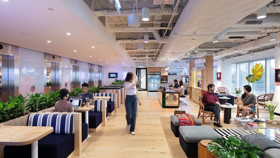 WeWork可算是香港共享工作空間的龍頭大哥，至今已有十二個地點可選，不論