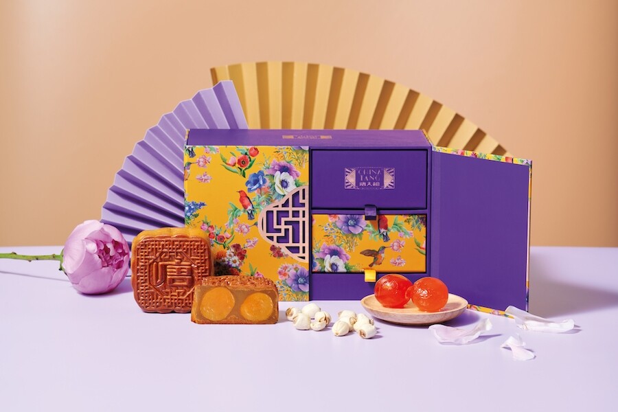 唐人館再度推出中秋月餅禮盒，設計概念糅合了首飾盒及中式如意結造