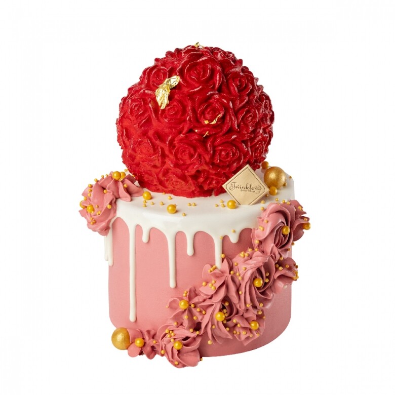 今年Twinkle Baker Décor推出母親節Bloom with Grace蛋糕系列，編輯推介這款「薔薇盛典」蛋糕