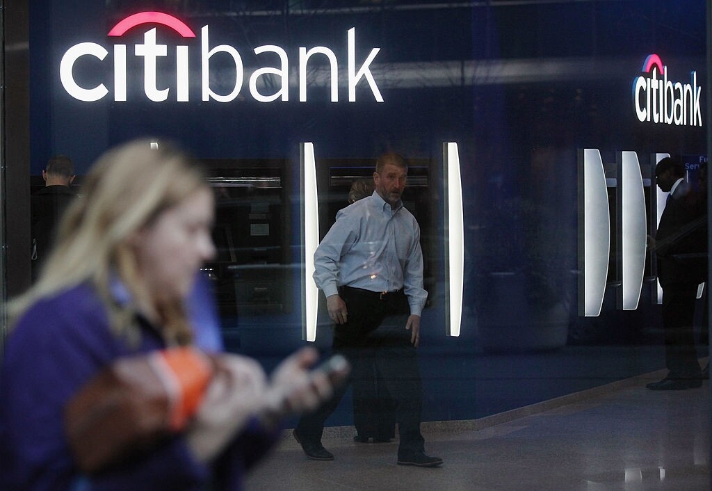 Citibank的海外戶口適用於英國、美國、新加坡、加拿大等，服務一向為人所熟知，不