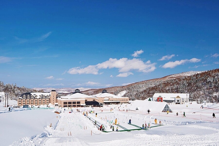 北海道的滑落勝地當然要數札幌國際滑雪場
