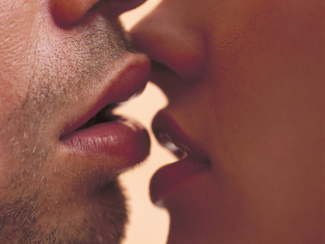 8種接吻技巧詳細分析解密！男人給你這些吻代表甚麼？