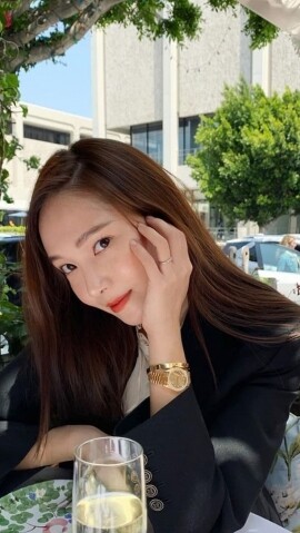 男錶女戴Lisa、Jessica都愛？盤點Rolex、Panerai、Tudor經典手錶令女生戴男錶造型更俐落帥氣！