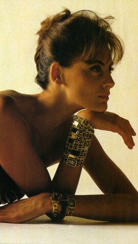 38年CHANEL經典Première「非典型女錶」革命！腕錶混搭指南：從Y2K到Quiet Luxury一錶三戴