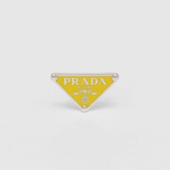 Prada Symbole右耳單邊耳環（$4,900）