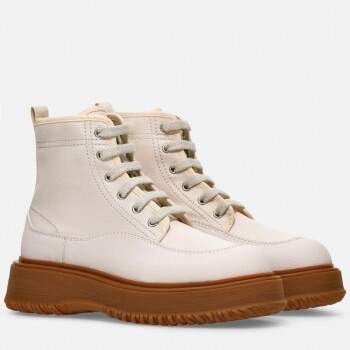 Hogan Untraditional Hogan Untraditional