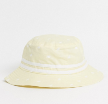 淡黃色漁夫帽