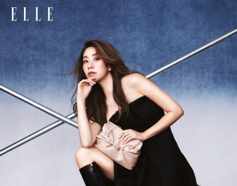 【ELLE Accessories封面專訪】吳雨霏 Kary：踏上新舞台