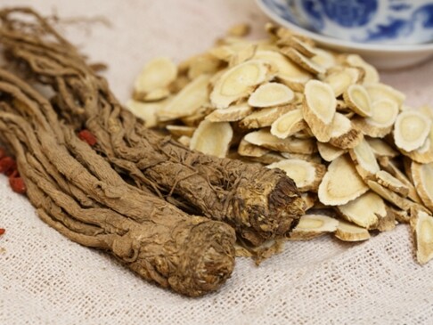 當歸功效與禁忌！秋冬當歸湯食譜補血調經抗炎！什麼人不能吃？
