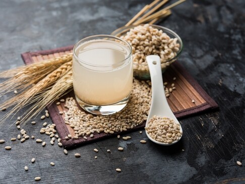 濕重分寒濕和濕熱！中醫教你跟體質飲去濕茶生熟薏米水、冬瓜薏苡仁湯 | 必學汗蒸注意事項！