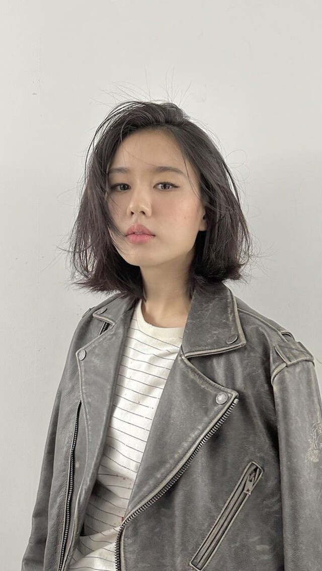 李到晛新劇《壞媽媽》持續熱播！青梅竹馬安恩真出道10年 私下穿搭慵懶隨性