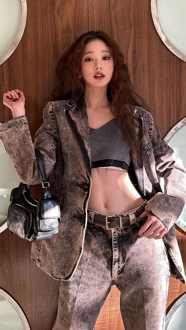 低腰褲穿搭Lisa、Minnie、張員瑛人手一條低腰褲？ 怎樣穿才顯腿長性感不低俗？