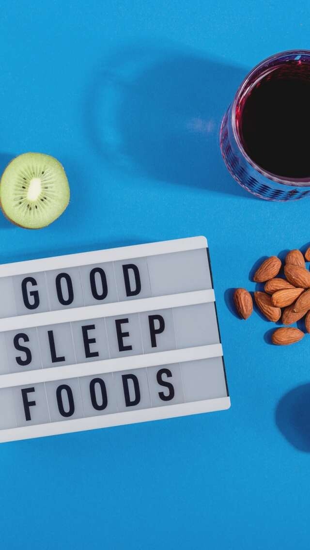 失眠點算好？12款天然褪黑素食物助眠食物推薦助你睡得更好