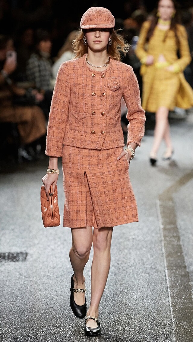 Chanel Tweed jacket多年來備受歡迎的秘密
