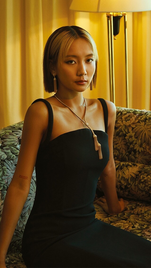 https://api.elle.com.hk/var/site/storage/images/_aliases/img_640_1136/4/3/0/1/38741034-1-chi-HK/mobile%20kv.jpg