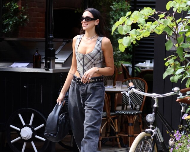 Bella Hadid、Dua Lipa都愛的「Corset Top」！編輯推薦2023夏天必備10個馬甲上衣穿搭範本
