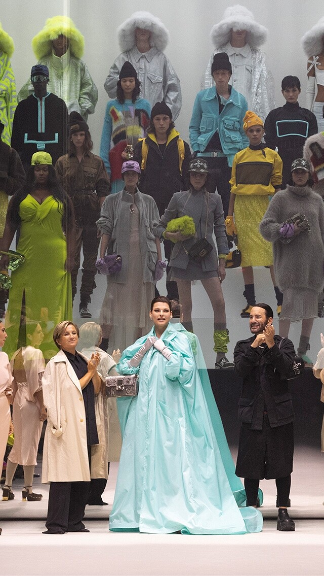 Fendi 2023 秋冬紐約時裝騷：紀念Baguette 誕生25週年 推出與Marc Jacobs、Tiffany & Co、Porter聯名手袋！