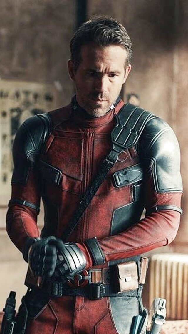 《死侍與狼人》Ryan Reynolds肌肉訓練大公開！6招練成死侍同款緊緻腹肌！
