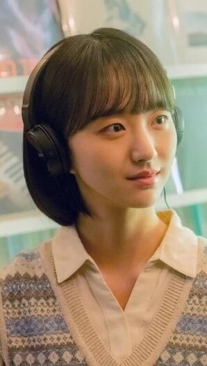 認識韓版《不能說的秘密》女主角元真兒！33歲女神私下偏愛帥氣山系女孩穿搭