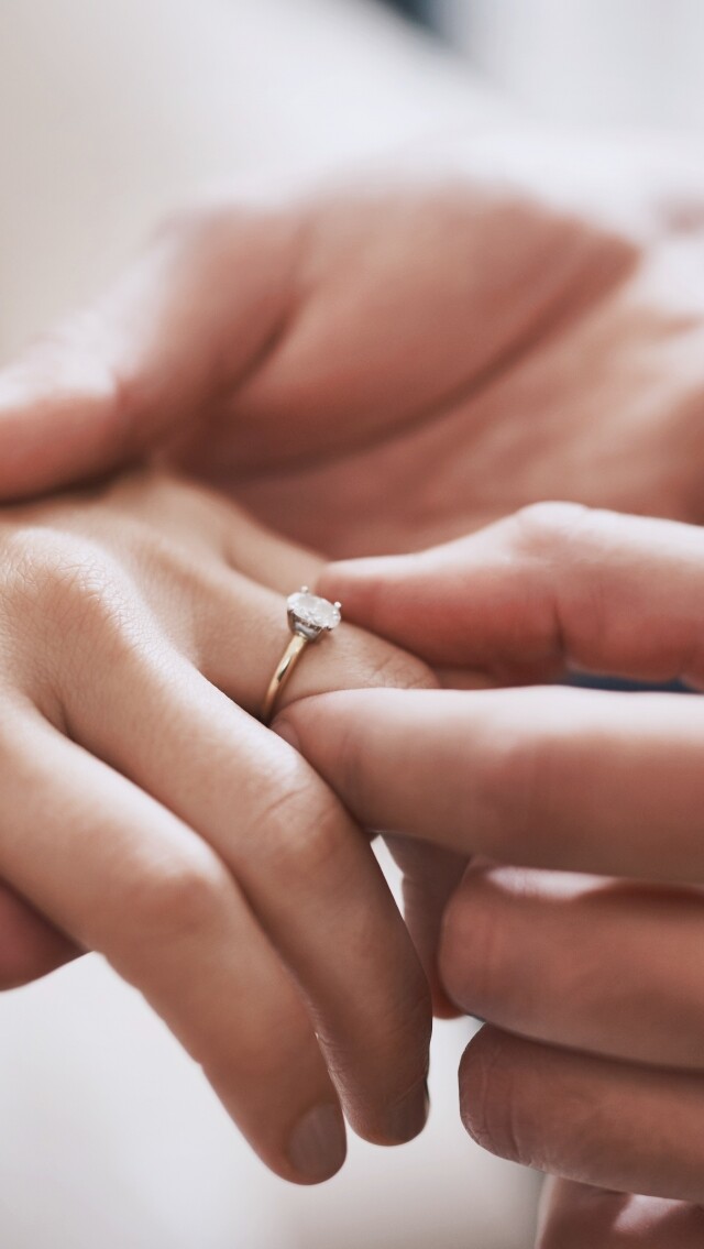 優雅閃爍的求婚戒指：15枚Chanel、Tiffany & Co.、Cartier、Bvlgari鑽石戒指推薦