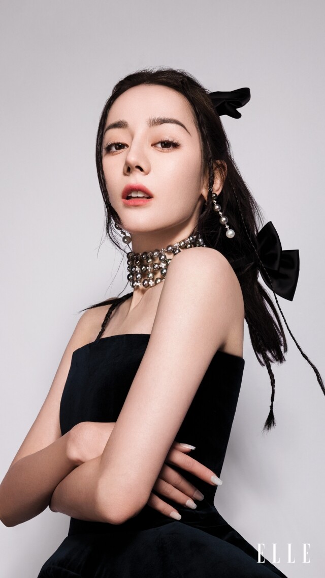 【封面專訪】迪麗熱巴：懷抱浪漫 心生美好