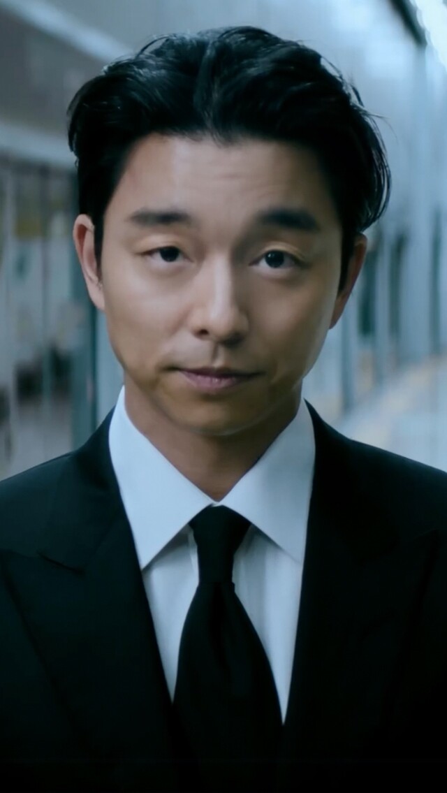孔劉《魷魚遊戲2》重磅回歸大曬背肌！孔劉肌肉健身方法公開太平洋寬肩、粗壯手臂超養眼！