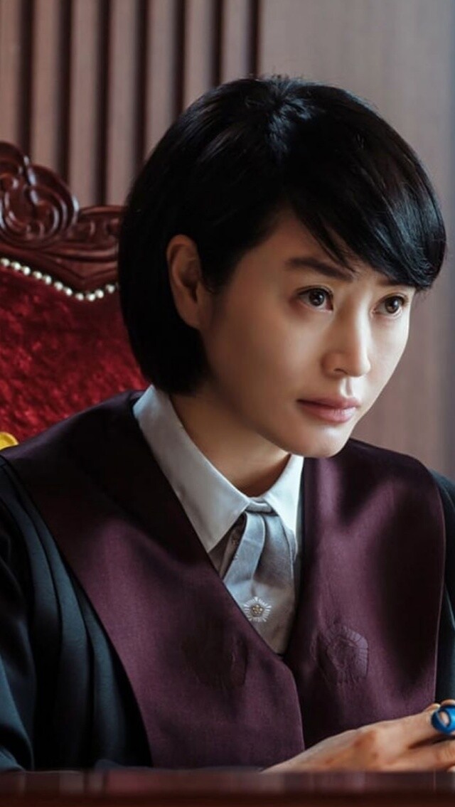 《少年法庭》金恵秀51歲美魔女！5個凍齡瘦身運動｜美貌迷倒GD權志龍