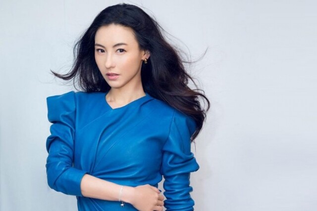 38歲張栢芝為幼子教化妝？懶人化妝法只需4個重點！