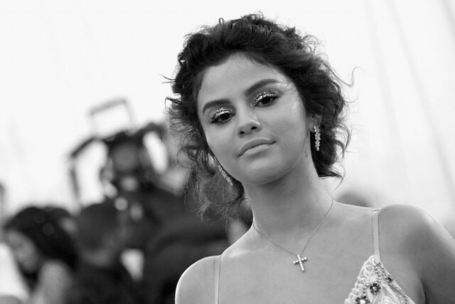 失控拔注射導管！Selena Gomez情緒崩潰住精神病院接受治療