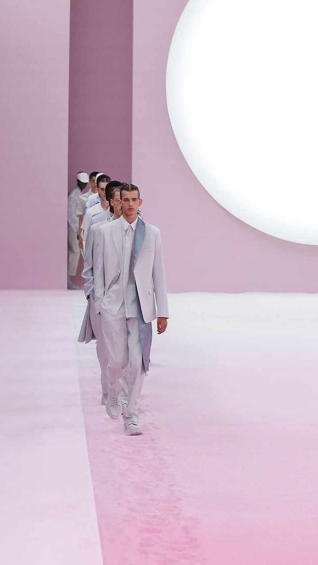 Dior 2021男裝秋季系列將與傳奇藝術家Kenny Scharf攜手合作！名氣跟Jean-Michel Basquiat不相伯仲！