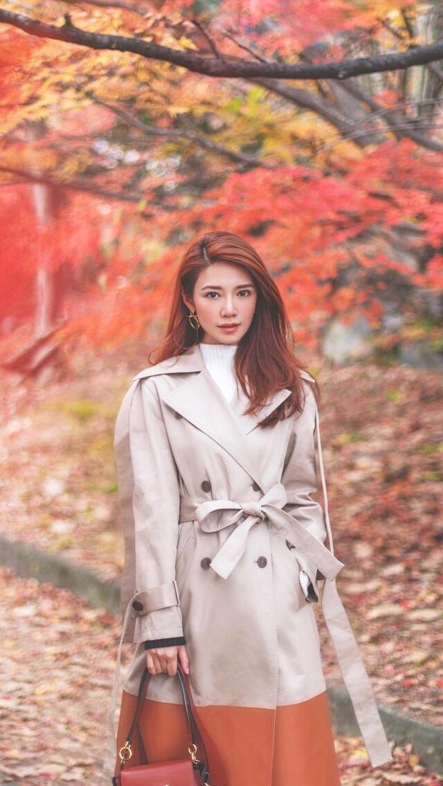 $3000以下品牌乾濕褸推介！看Aimee Song、倪晨曦的造型示範，學習風衣穿搭技巧