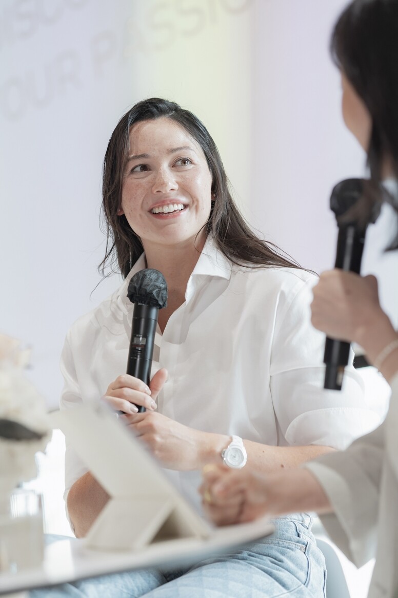 相信自己 勇敢前行! 何詩蓓親身與本地青少年分享交流 相信自己 勇敢前行! 何詩蓓親身與本地青少年分享交流