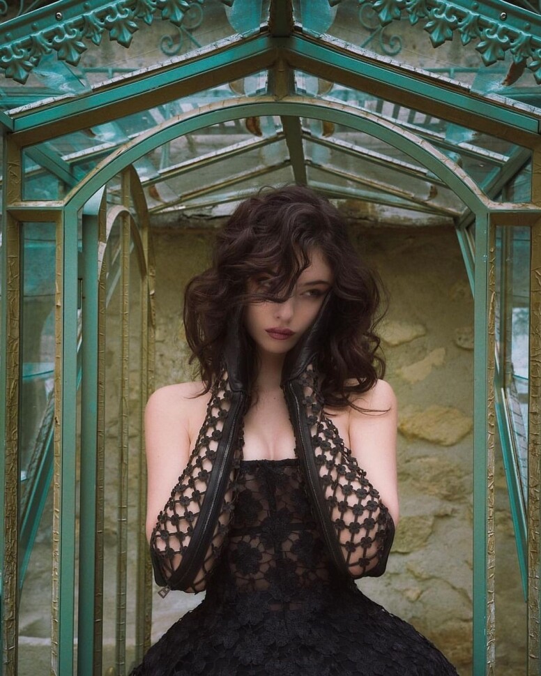 被譽爲是最美的星二代！來認識意大利國寶級女神Monica Bellucci的19歲女兒Deva Cassel！