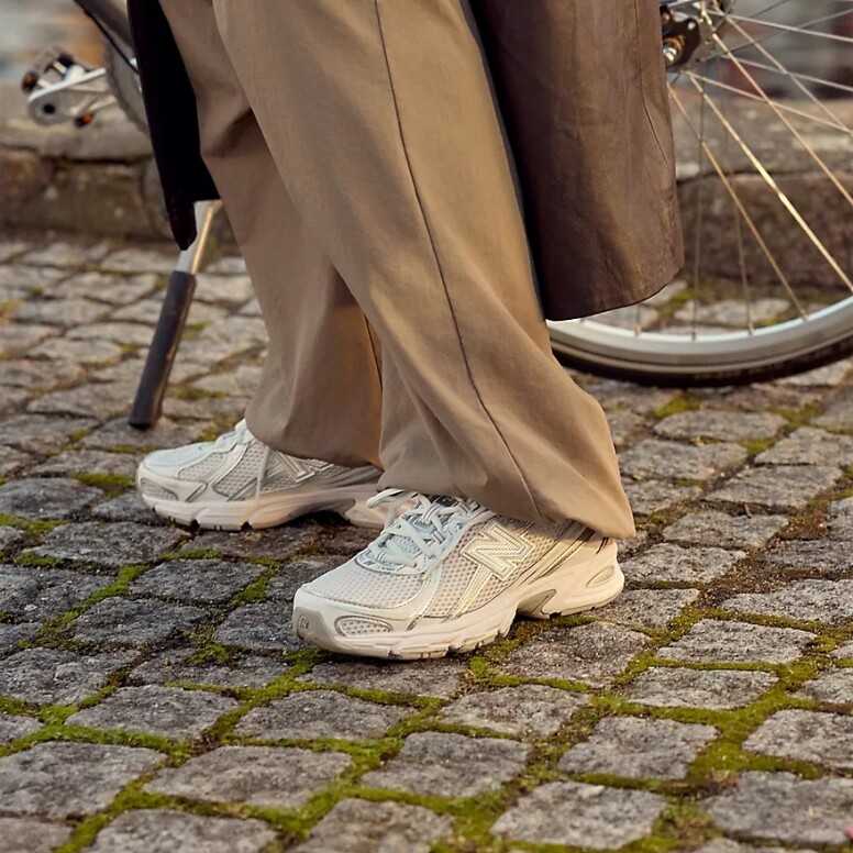 New Balance鞋款推薦2025！新款/經典波鞋必買：1906、327、574、2002R運動鞋配搭球鞋穿搭貼士