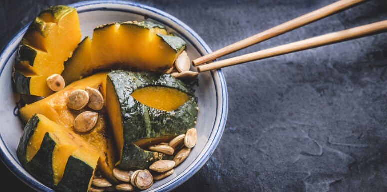 9款素湯食譜！素食有什麼湯可以煮？粟米紅蘿蔔腰果素湯鮮甜有益！