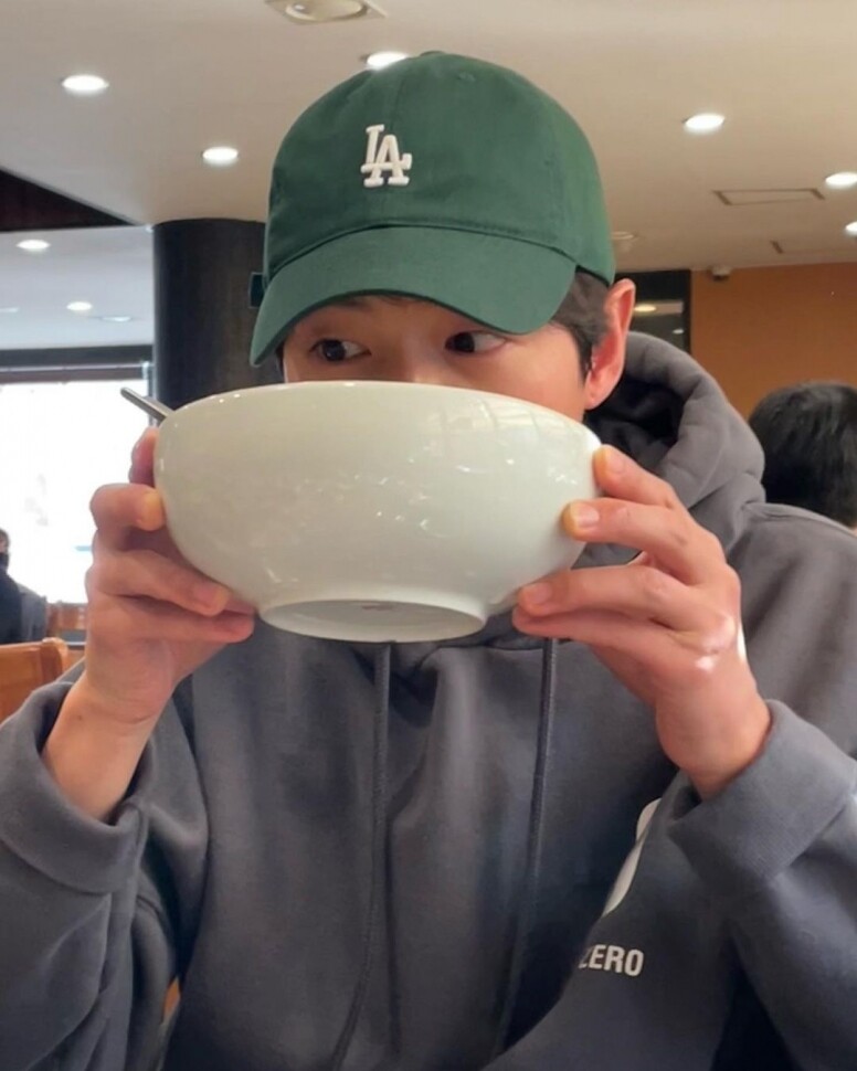 Song Joong ki fashion style