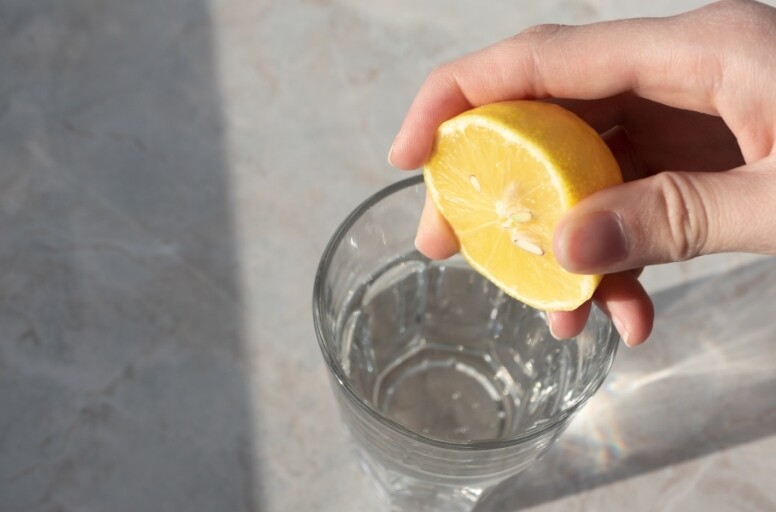 檸檬水漱口減肥法! 日本牙醫實測10日減3kg