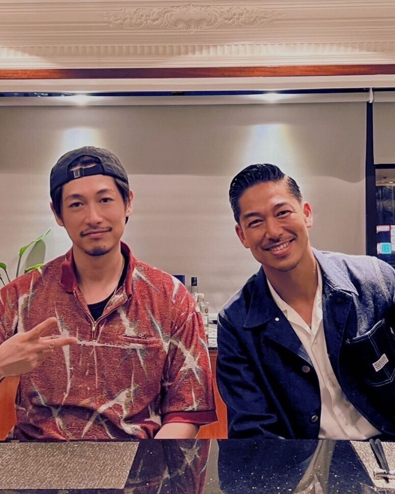 Netflix《誰是被害者2》超帥檢察官！日本演員藤岡靛私下日系熟男穿搭超帥氣！