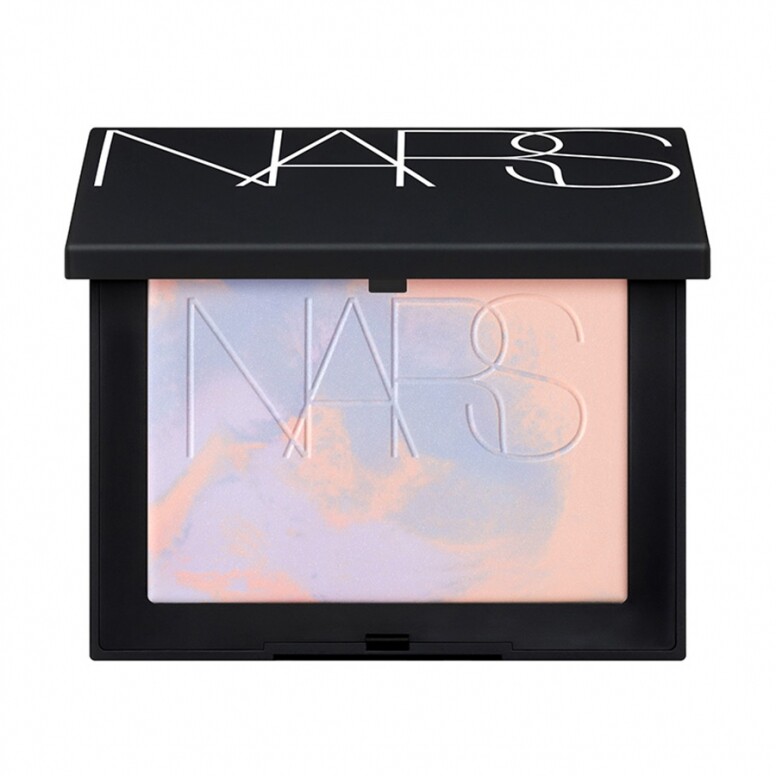 透明感妝容必備化妝品推介：NARS 原生光幻彩蜜粉餅